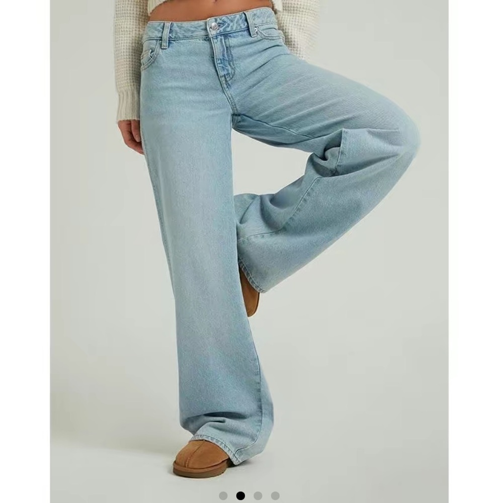 PacSun Women’s Casey Indigo Low Rise Baggy Jeans